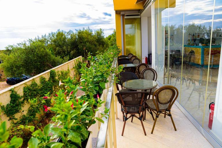 Hotel Orange Dhermi Ngoại thất bức ảnh