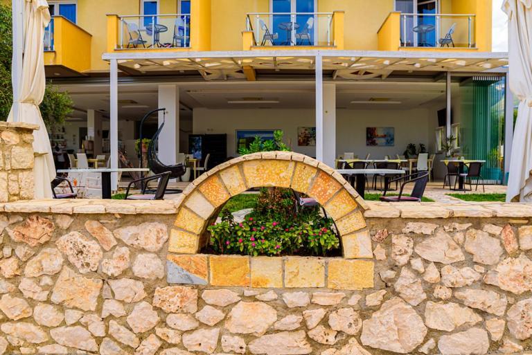 Hotel Orange Dhermi Ngoại thất bức ảnh