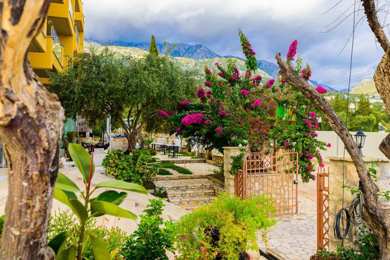 Hotel Orange Dhermi Ngoại thất bức ảnh