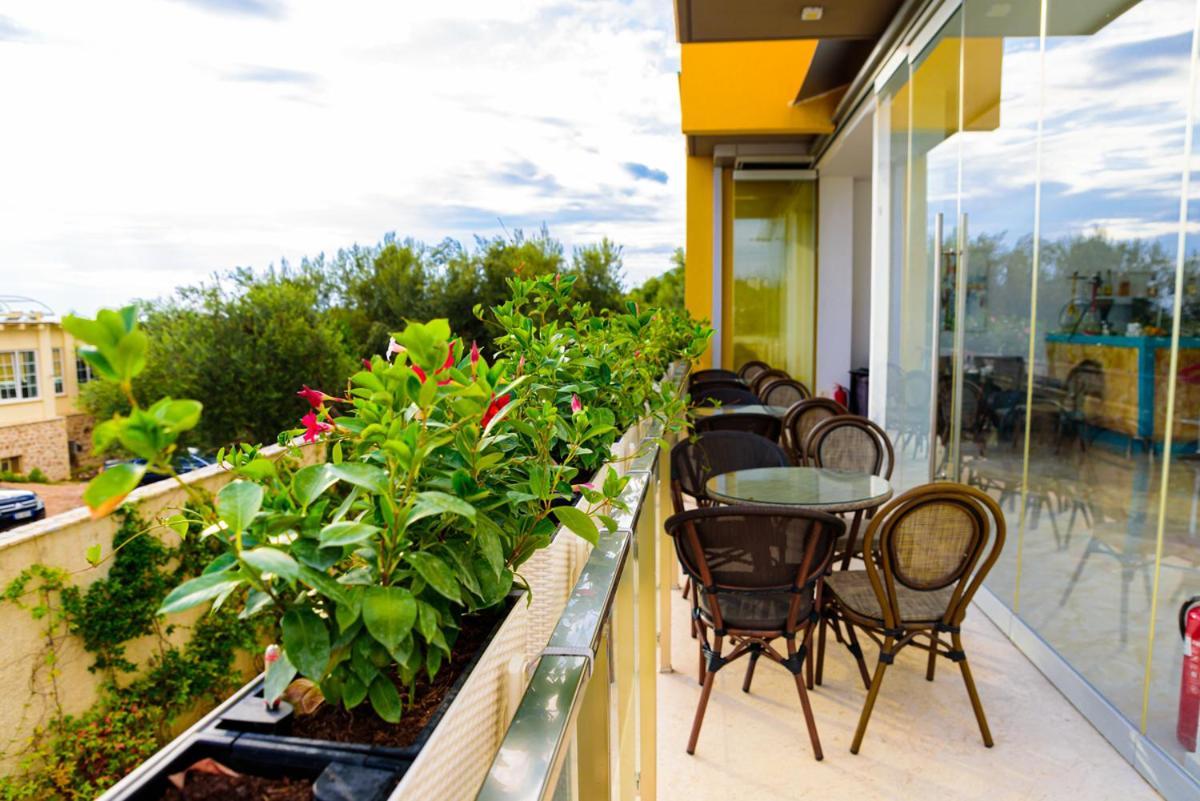 Hotel Orange Dhermi Ngoại thất bức ảnh
